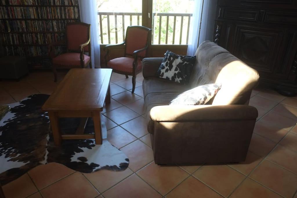 La Sagnarde, Maison En Pierre, Loubressac Eksteriør billede