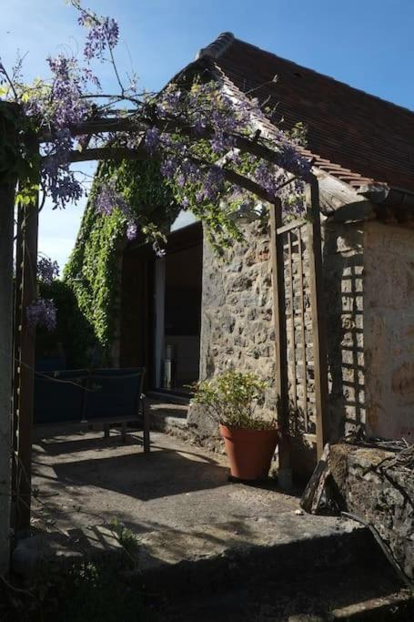 La Sagnarde, Maison En Pierre, Loubressac Eksteriør billede